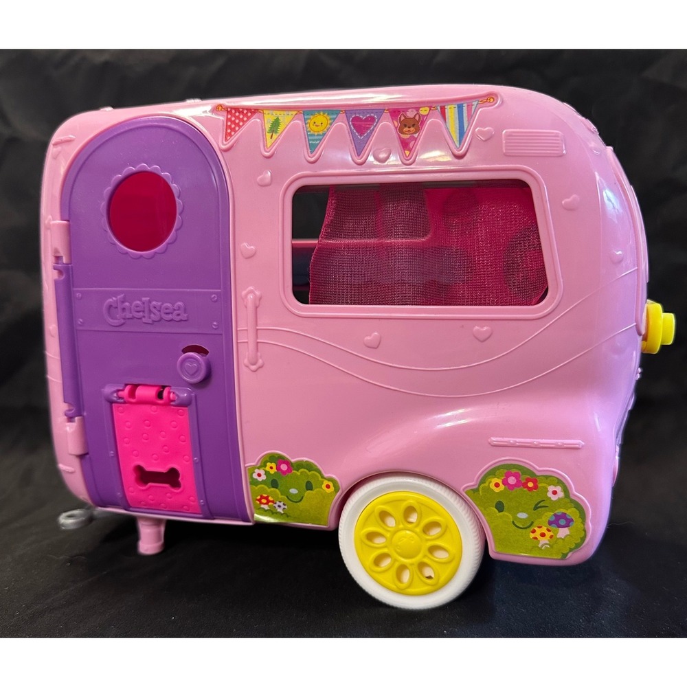 Barbie Club Chelsea Camper Playset Pink Purple Trailer with Bunk Beds Kitchen
